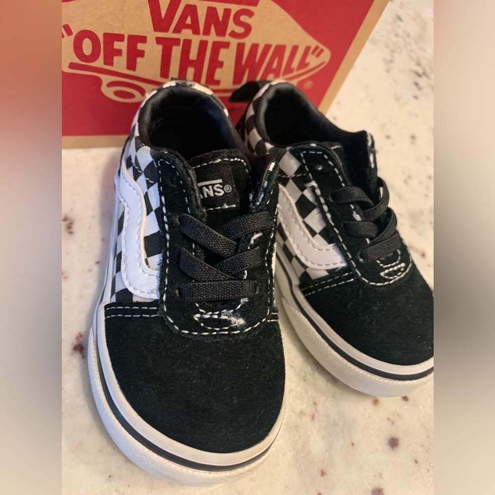 LIKE NEW/EUC Toddler VANS Old Skool Checkerboard - Picture 7 of 12